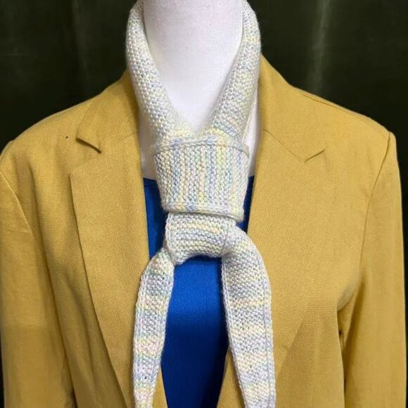 Mini Scarf Sophie Handmade Knit Scarf – Small Cozy Neck Accessory - Picture 4 of 5